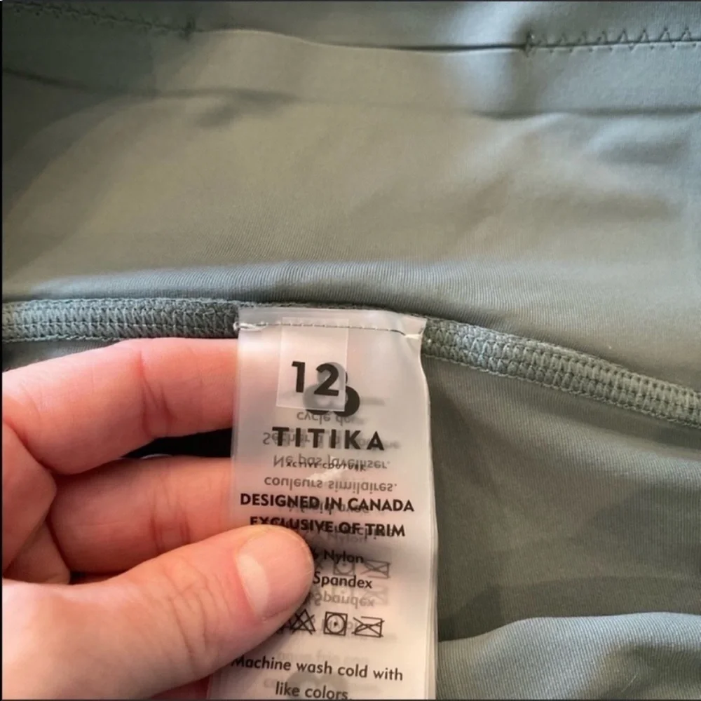 Titika Active Couture Sandy Short in Green Size 12